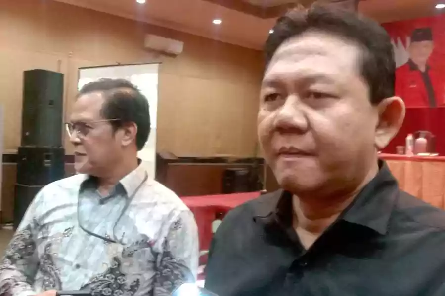 Bambang Rianto, Bakal Calon Wali Kota Blitar, Sabtu (6/7/2024). (Foto : Winanto/beritajatim.com)