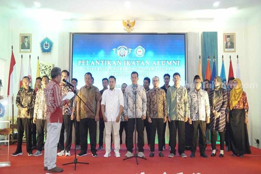 Pelantikan 36 IKA Universitas PGRI Ronggolawe Tuban. [foto: Diah Ayu/beritajatim.com]
