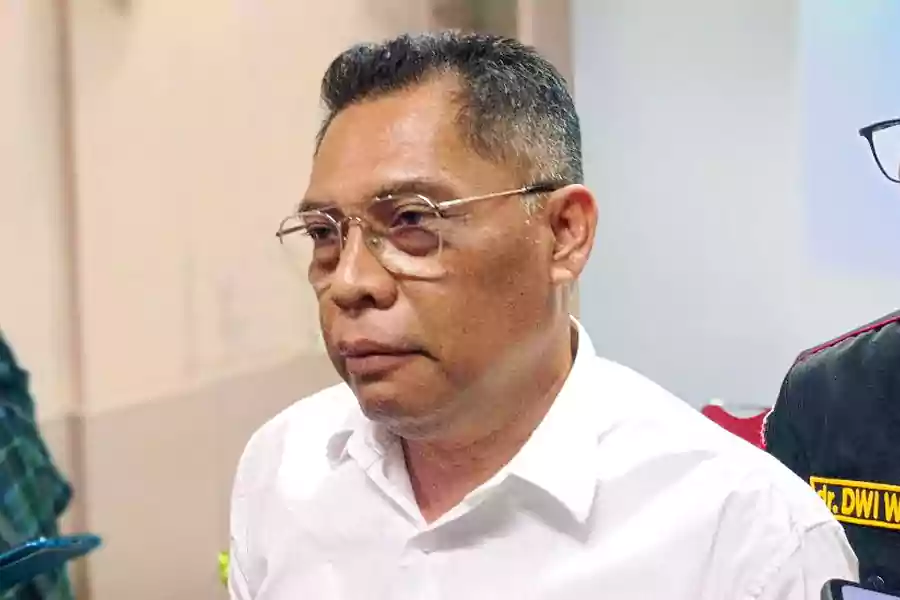 Kepala Dispendukcapil Kota Surabaya Eddy Christijanto (Foto: Rama Indra/Beritajatim.com)