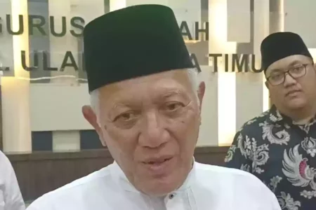 Isu Upaya PBNU Merebut PKB, Begini Tanggapan PWNU Jatim Pj Ketua PWNU Jawa Timur KH. Abdul Hakim Mahfuzd atau Gus Kikin (Foto: Rama Indra/Beritajatim.com)