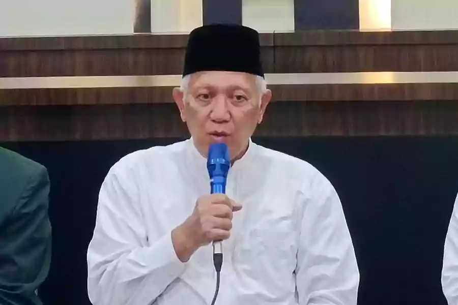 Ketua PWNU Jawa Timur KH Abdul Hakim Mahfuzd atau Gus Kikin (Foto: Rama Indra/Beritajatim.com)