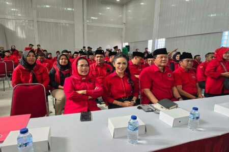 DPP PDIP Serahkan Rekom Bagi Paslon di 7 Daerah, Krisdayanti Bakal Maju Pilwalkot Batu?