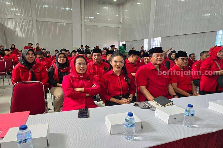 DPP PDIP Serahkan Rekom Bagi Paslon di 7 Daerah, Krisdayanti Bakal Maju Pilwalkot Batu?