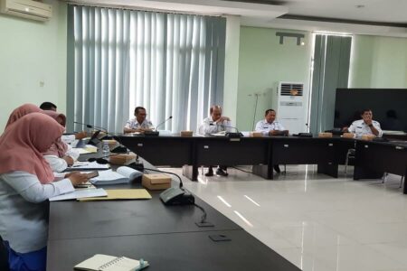 Rapat Komisi III DPRD Tuban bersama OPD terkait. [foto: Diah Ayu/beritajatim.com]