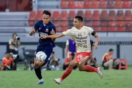 Laga Madura United FC kontra Bali United FC, pada Piala Presiden di Stadion Kapten I Wayan Dipta Gianyar Bali, Rabu (24/7/2024). [Foto: Madura United]
