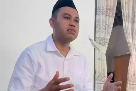 Usung Wasekjen PP GP Ansor Cawali Kota Blitar, PKB dan PDIP Pisah? Wasekjend Pimpinan Pusat GP Anshor, Syauqul Muhibbin, Calon Wali Kota Blitar, Selasa (16/07/2024). (Foto: Winanto/Beritajatim.com)