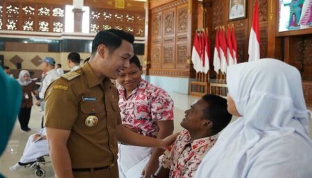 Begini Kesibukan Mas Lindra Peringati Hari Anak di Tuban Memperingati Hari Anak Nasional Tahun 2024 Pemkab Tuban bersama TP PKK dan PT SBI Gelar Workshop Edukasi.