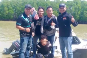 Nelayan di Sampang Diciduk Polisi Ungah Video Mesum di Medsos Penangkapan penyebar video porno di Sampang