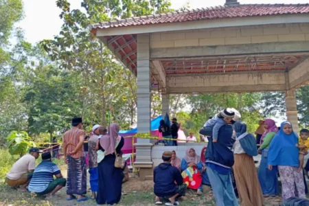 pembongkaran makam