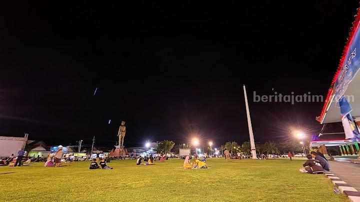 Alun-alun Kanigoro Kabupaten Blitar, Selasa (23/07/2024). (Winanto/beritajatim.com)