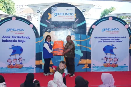 TPS Rayakan HAN dengan Ajak Balita Asuh Wisata Susur Sungai