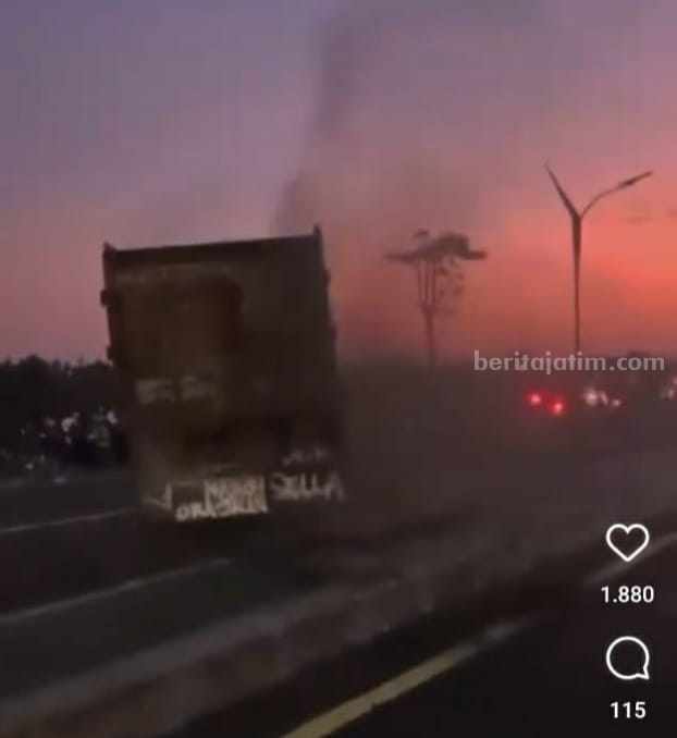 Tangkaoan layar Sopir Truk Ugal Ugalan di JLS Bantul Yogyakarta Viral Sampai FYP!