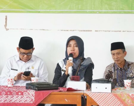 Kepala Kementerian Agama Kabupaten Tuban Umi Kulsum. [foto: Diah Ayu/beritajatim.com]