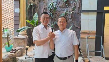 Wahyu Hidayat - Ali Muthohirin dan Abah Anton - Dimyati Ayatulloh.