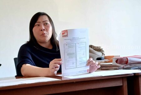 LK, pelapor atas dugaan penyelewengan dana Banpol PSI Surabaya.