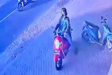 Aksi Pencurian di Toko Desa Keleyan Bangkalan Terekam CCTV, Pelaku Masih Diburu Curanmor Bangkalan