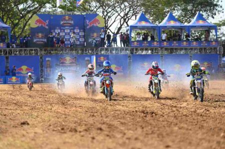 Kratingdaeng Supercrosser 2024 Dirtwar Energy Gelar Balap Motocross Bergengsi di Sirkuit Praga Tulungagung