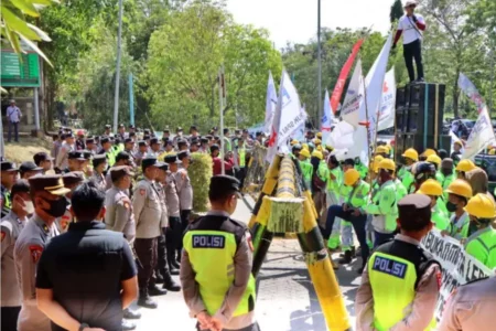 Pantau Aksi, Kapolres Tuban: Tidak Ada Anggota Bertindak Represif Kapolres Tuban