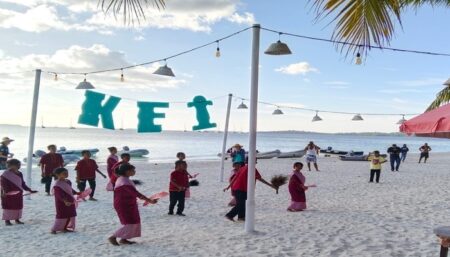 Kampung Berseri Astra Ngilngof: Pesona Khas Maluku Tenggara, untuk Hari Ini dan Masa Depan Indonesia Tarian Dit Sosoi Evav Sebagai Pembuka Kegiatan Ngilngof Fiesta pada tahun ini.