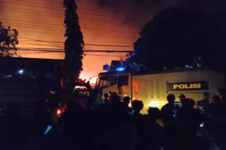 Gudang di Sampang Terbakar