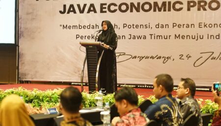 Bupati Banyuwangi Ipuk Fiestiandani