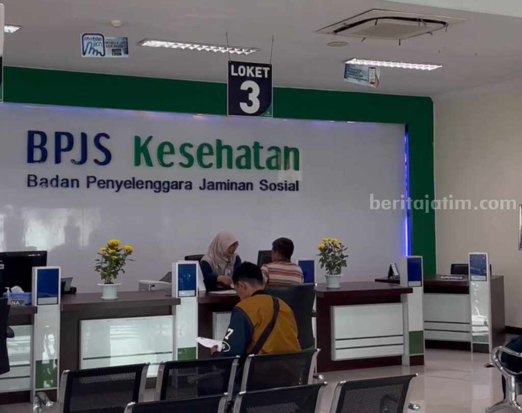 Pelayanan di Kantor BPJS Kesehatan Cabang Mojokerto di Jalan Empu Nala Kecamatan Magersari, Kota Mojokerto. [Foto: Ist]