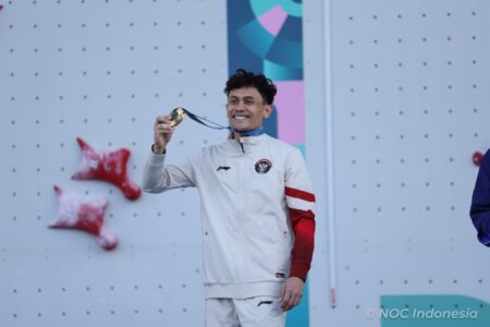 Veddriq Leonardo Atlet Panjat Tebing Indonesia Pertama yang Raih Emas di Olimpiade
