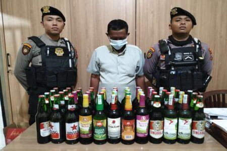 Polres Pasuruan Kota Amankan 32 Botol Miras, Pelaku Dipidana