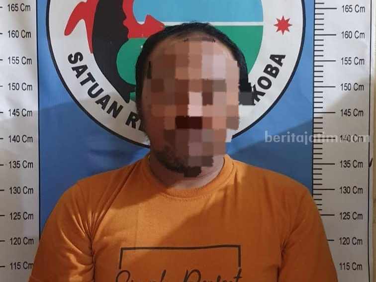 Tersangka SS yang kedapatan bawa sabu. (Foto: Ist)