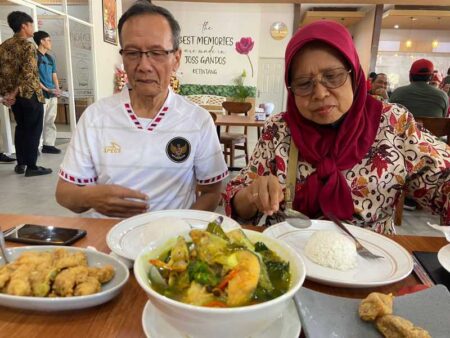 Joss Gandos Buka Cabang Baru, Tawarkan Gulai Kepala Salmon dan Fasilitas Lengkap foto beritajatim