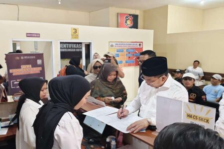 Bacawali dan Bacawawali Kota Probolinggo, Aminudin dan Ina Dewi Lestari mendatangi Polres Probolinggo Kota.