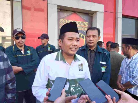 DPC PKB Datangi Polres Mojokerto Kota, Ada Apa? Pengurus Dewan Pimpinan Cabang Partai Kebangkitan Bangsa (DPC PKB) Kota Mojokerto mendatangi Polres Mojokerto Kota.