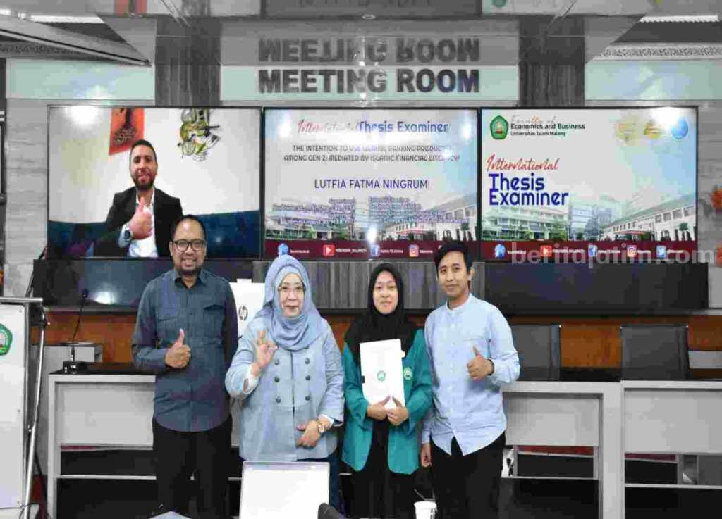 Lutfiah Fatma Ningrum bersama dosen pembimbing. (Foto: Istimewa)