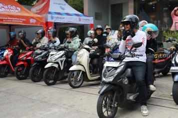 Hajatan FIFGROUP Spesial Road to Hari Pelanggan" di Kantor Cabang Rungkut