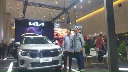 Kia Andalkan The New Kia Seltos dan EV9 GT-Line, Menarik Perhatian Pengunjung GIIAS Surabaya 2024