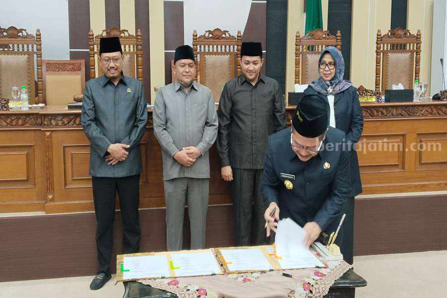 Pengesahan KUA PPAS 2025 dan KUPA-PPAS 2024 Kabupaten Pasuruan.