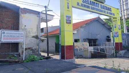 Asal Usul Kampung Taman Pelangi di Surabaya, yang Kini Terancam Digusur Penampakan Kampung Taman Pelangi, Jemur Gayugan RT1 RW3 Surabaya (dok. Rama Indra/beritajatim.com)