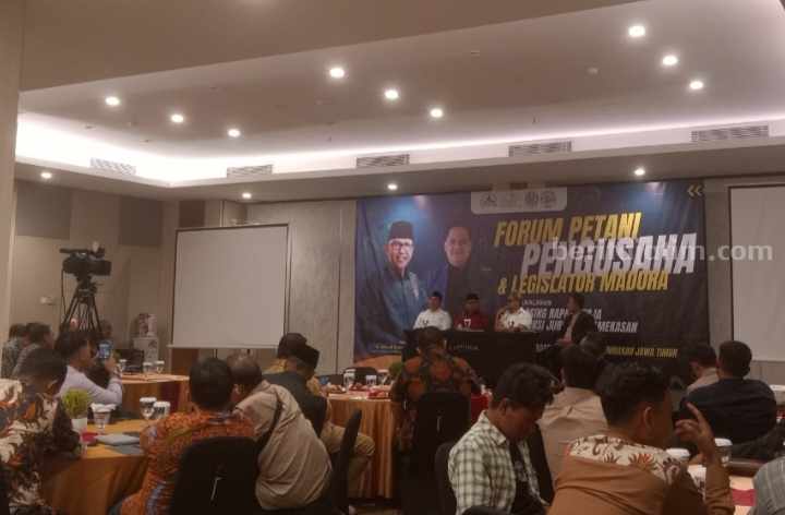 Suasana Forum Petani, Pengusaha dan Legislator Madura yang digagas AJP di Surabaya, Jum'at (9/8/2024).