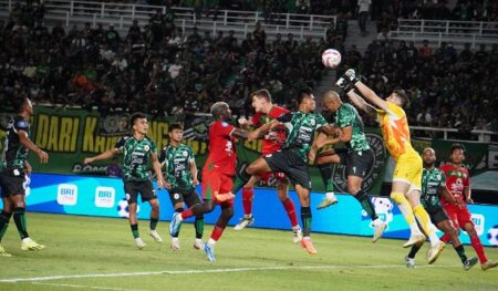 Video Persebaya Vs PSS Sleman di GBT