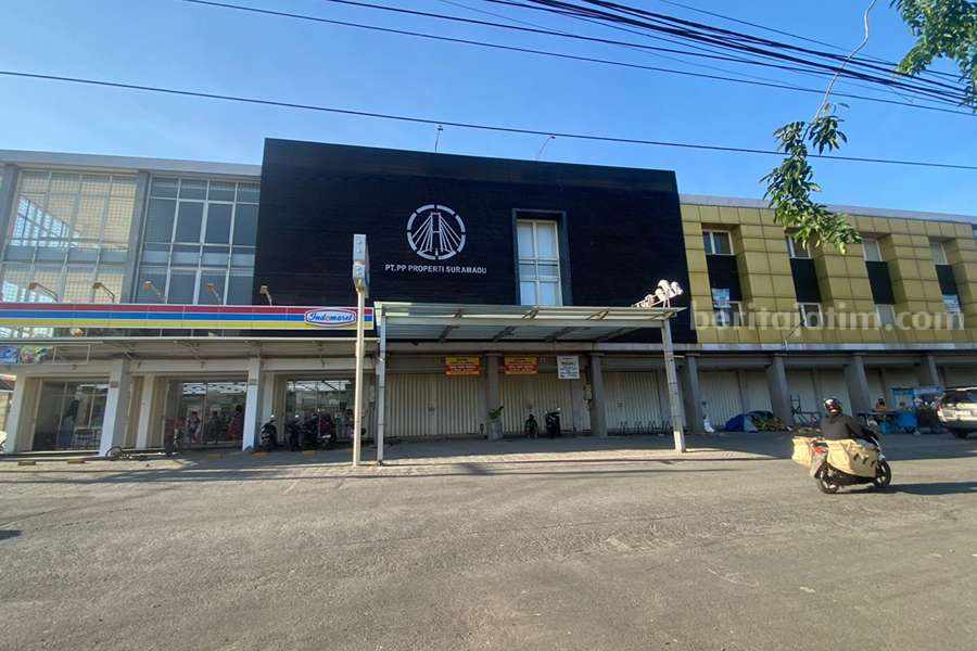 Ruko PT. PP Properti Suramadu di Jalan Tambak Wedi.