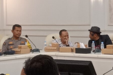 Pers Harus Jadi Pembeda di Tengah Rapuhnya Pilar Demokrasi