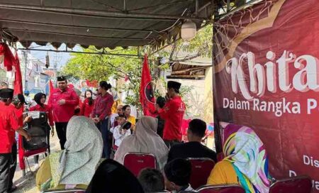 PDIP Simokerto Surabaya Gelar Khitan Massal, Ini Alasannya! PDIP Simokerto Surabaya Gelar Khitan Massal, Ini Alasannya!