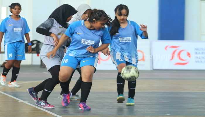 Foto: Tim SMA Negeri 1 Lamongan keluar sebagai juara Women Futsal Championship 2024, kategori SMA sederajat, Kamis (15/8/2024).