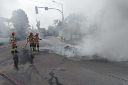 Sepeda Motor di Bojonegoro Terbakar Saat Dikendarai Pemiliknya foto beritajatim