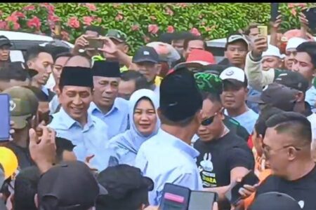 Antar Pendaftaran Wahono-Nurul ke KPU Bojonegoro, PKB Jatim: Sudah Menang Setyo Wahono Nurul Azizah Diiringi Ribuan Pendukung saat mendaftar Kandidat Pilkada Bojonegoro 2024.