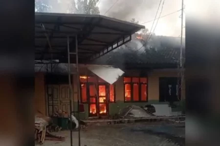 Gedung Karang Taruna Magetan Terbakar, Diduga Akibat Korsleting Listrik