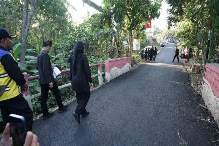 Jalan Rusak Banyuwangi