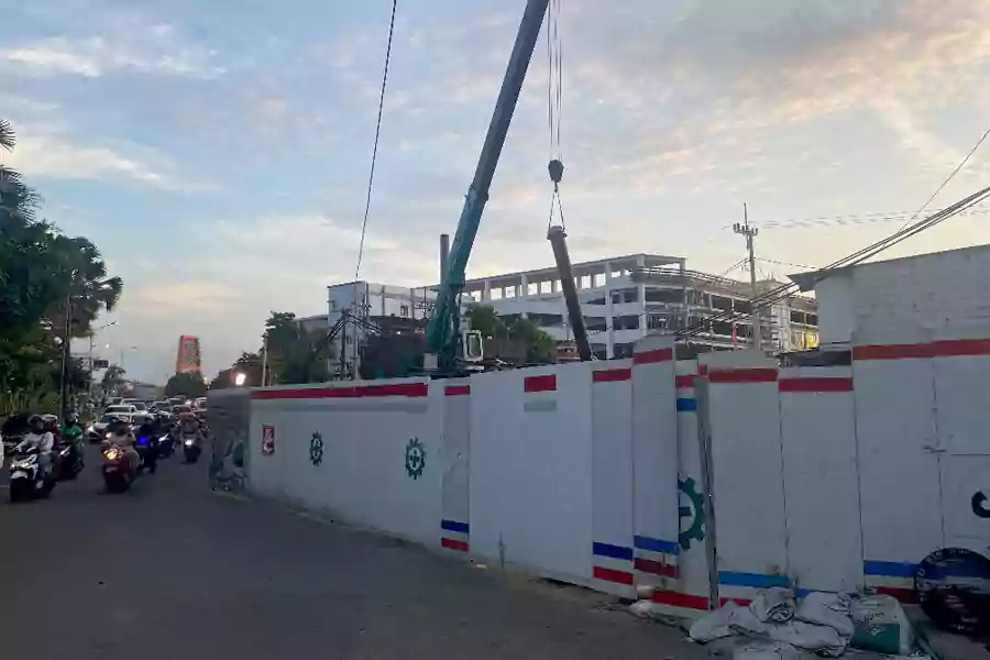 Kondisi Proyek Tunnel TIJ ke KBS (Rama Indra/Beritajatim.com)