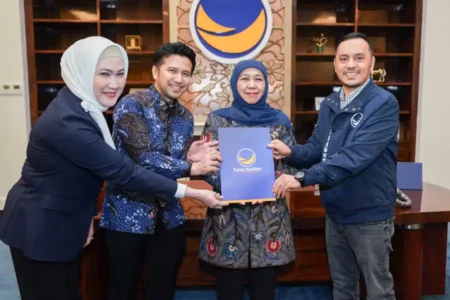 NasDem Merapat ke Khofifah-Emil, Tersisa PKB dan PDIP foto berita jatim