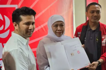 PSI Jatim Serahkan B1-KWK ke Khofifah-Emil dan Tiga Cakada Lain foto berita jatim